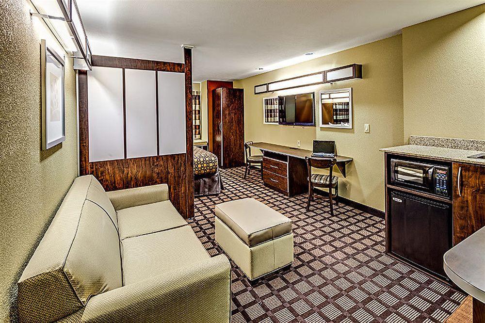Microtel Inn And Suites North Canton Dış mekan fotoğraf