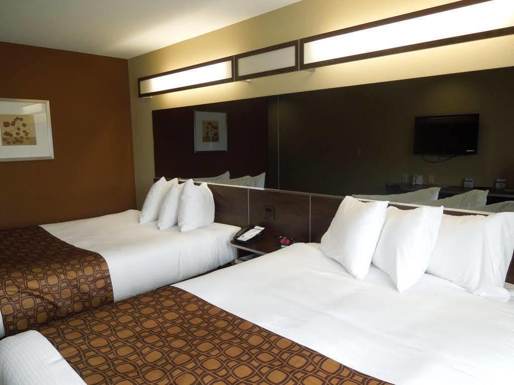 Microtel Inn And Suites North Canton Dış mekan fotoğraf
