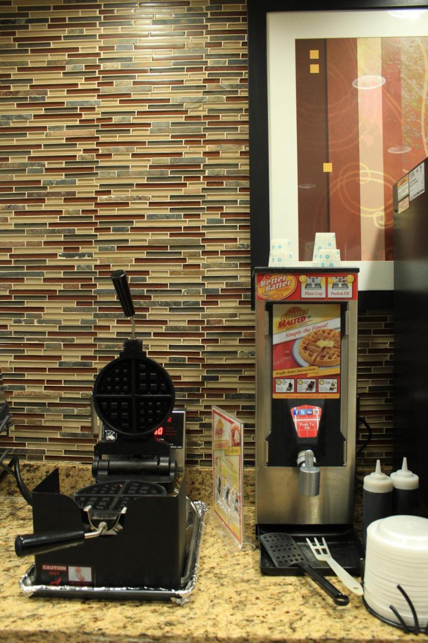 Microtel Inn And Suites North Canton Dış mekan fotoğraf
